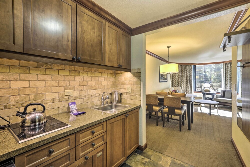 SkiIn/Out Squaw Valley Condo YearRound Retreat!, Olympic Valley