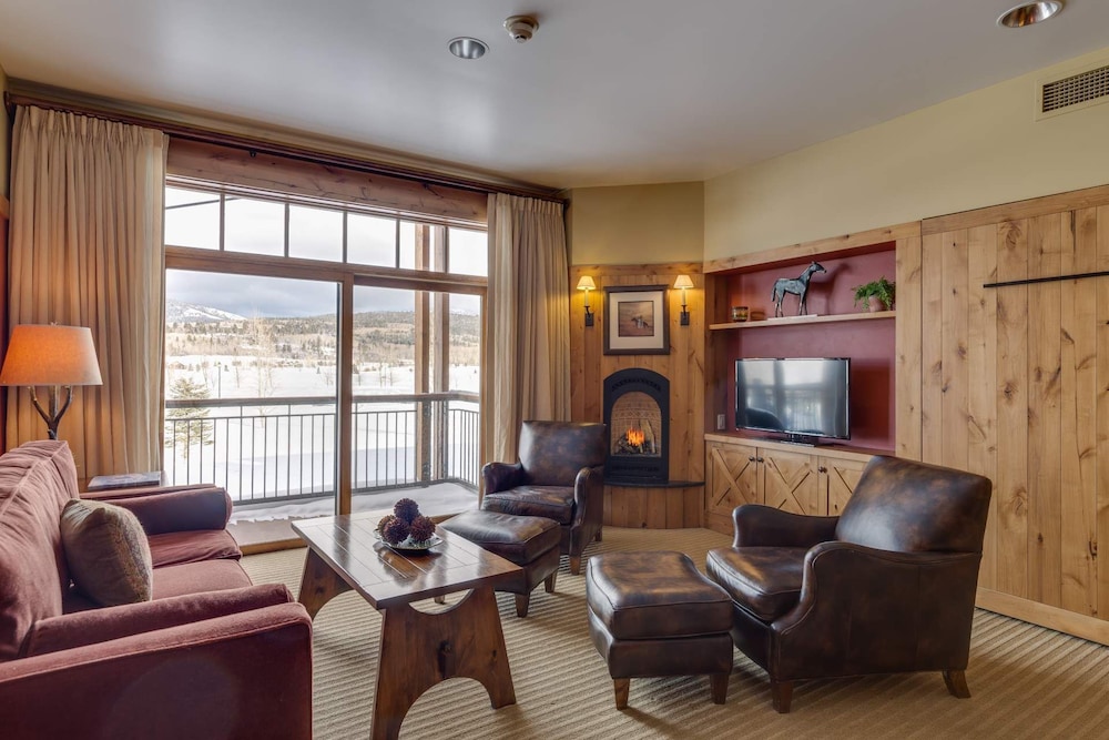 Fully appointed suite within Teton Springs Lodge includes Resort Amenities