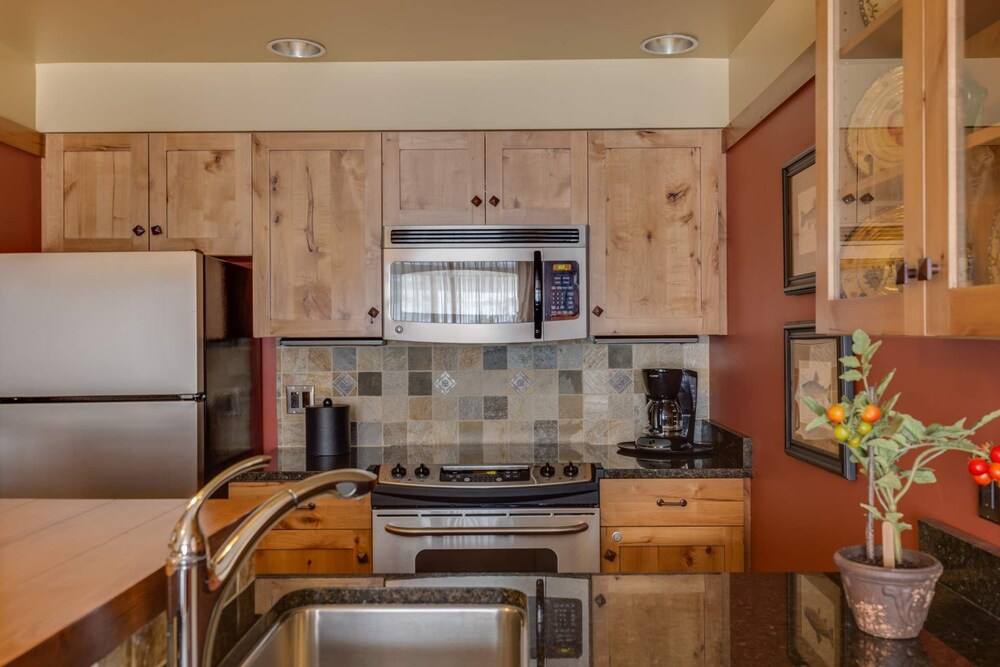 Teton Springs Lodge & Spa is a all-season luxury resort on the 'quiet side of the Tetons'