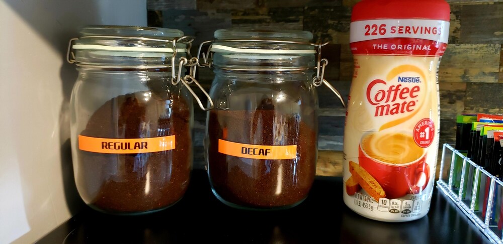 Mexican Themed Cozy Apt in Aurora/75" TV/FastWiFi/AppleTV/Disney+/YouTubeTV