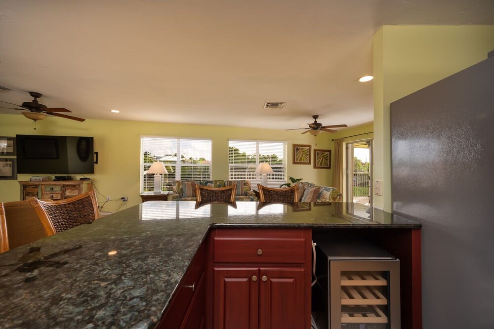 Two Master Suites! 35' Boat Dockage! Outdoor Living Space & Summer