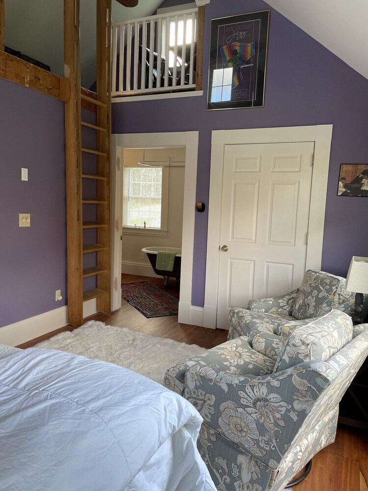 Small But Mighty (Elegant) Rural Retreat Waldoboro Vrbo