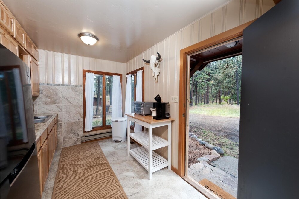 Pet Friendly Cabin on 3.5 acres between Durango and Purgatory Fire