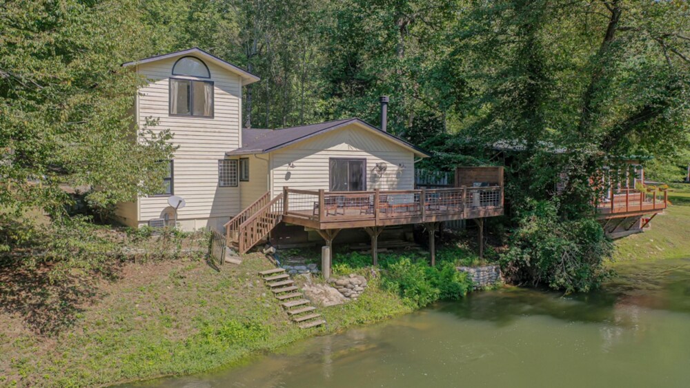 Rivers Edge by Escape to Blue Ridge