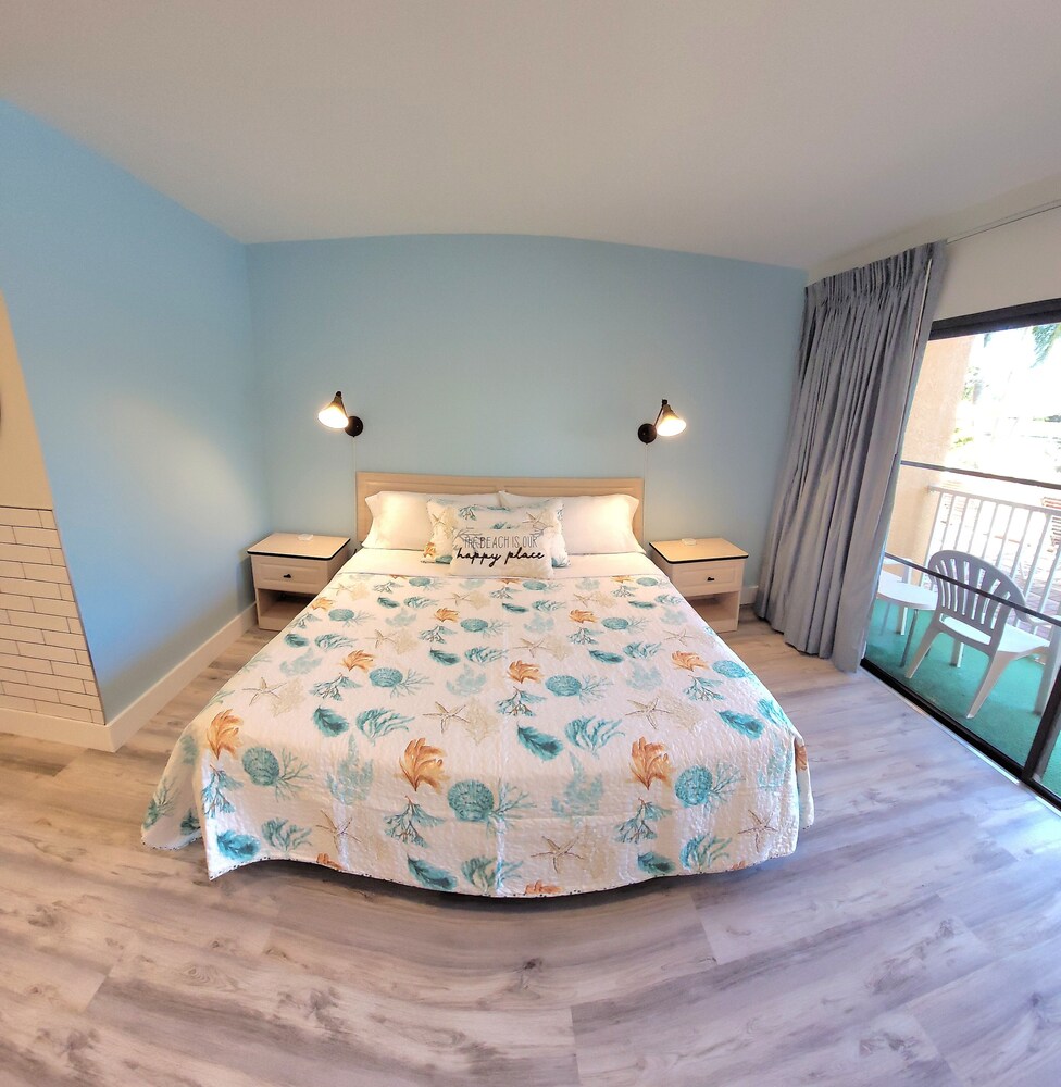 Satellite Motel - Daze Off 105