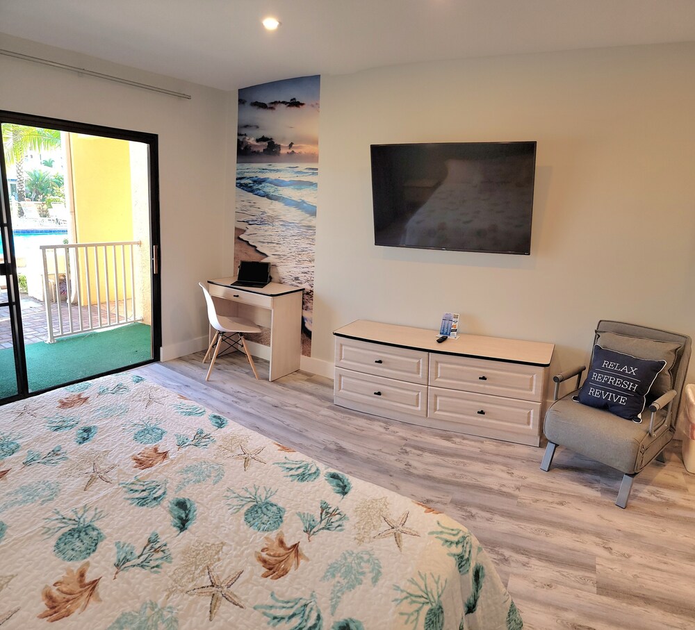 Satellite Motel - Daze Off 105