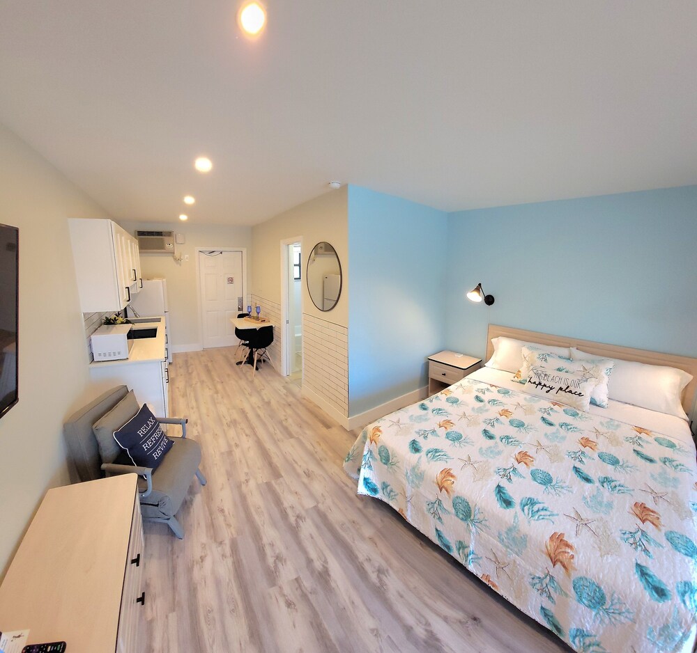 Satellite Motel - Daze Off 105