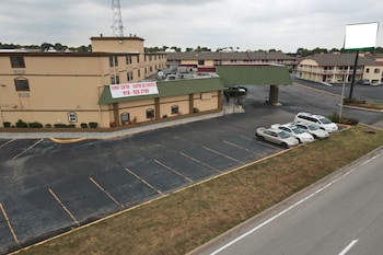 OYO Hotel Tulsa OK, I-44