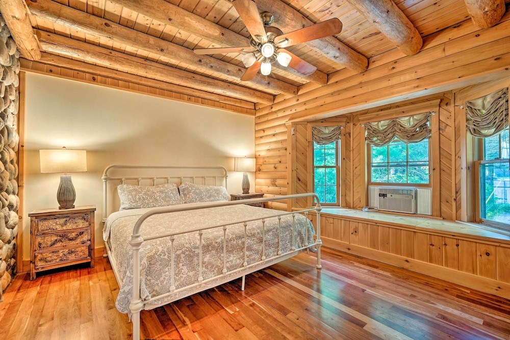 Stunning Vermont Cabin w/ Private Lake Access Poultney Vrbo