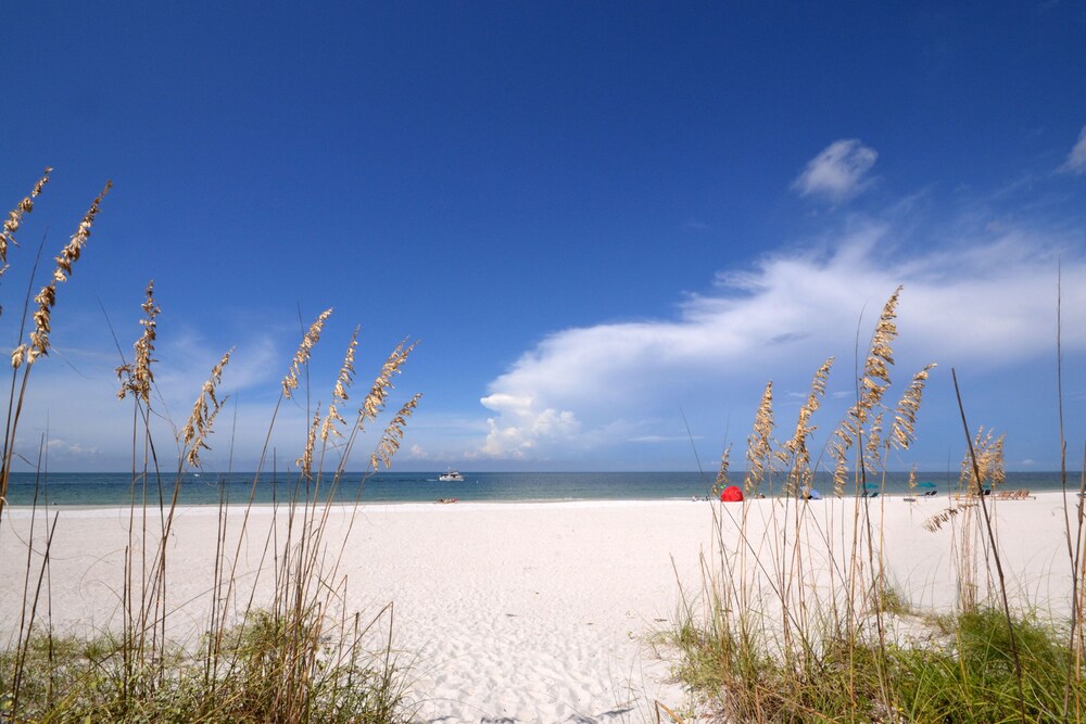 Harbor House 37, 1 Bedroom, Pool, Grill, WIFI, Sleeps 3