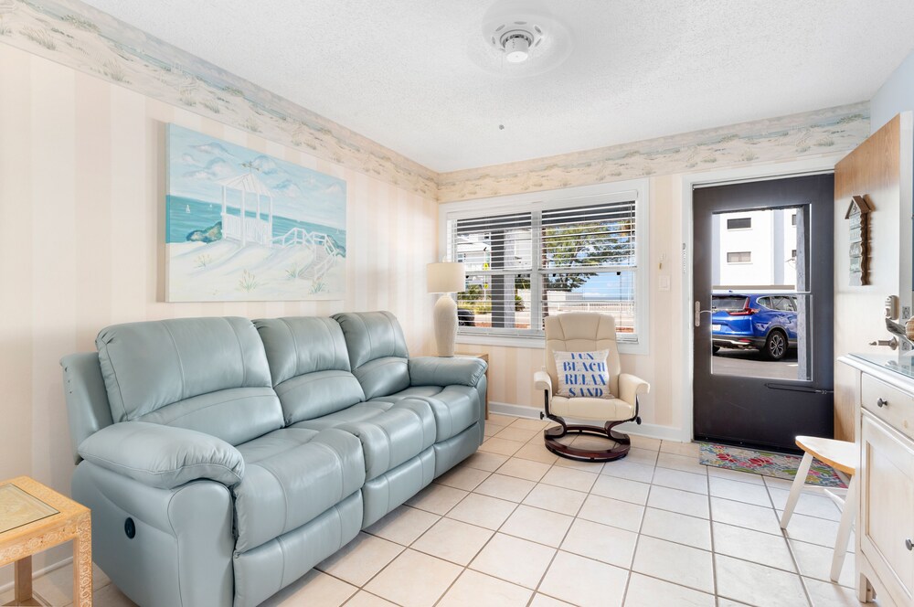 Harbor House 37, 1 Bedroom, Pool, Grill, WIFI, Sleeps 3