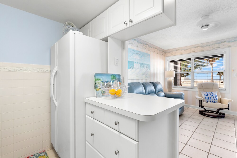 Harbor House 37, 1 Bedroom, Pool, Grill, WIFI, Sleeps 3