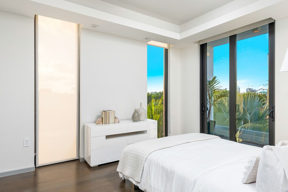 Villa Violette with the most beautiful view in Miami