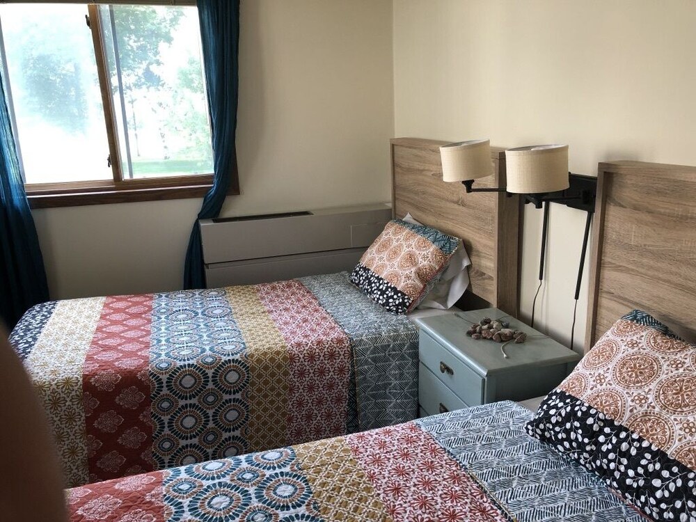 3 Bedroom Townhome at Izaty's Resort, Onamia Room Prices & Reviews