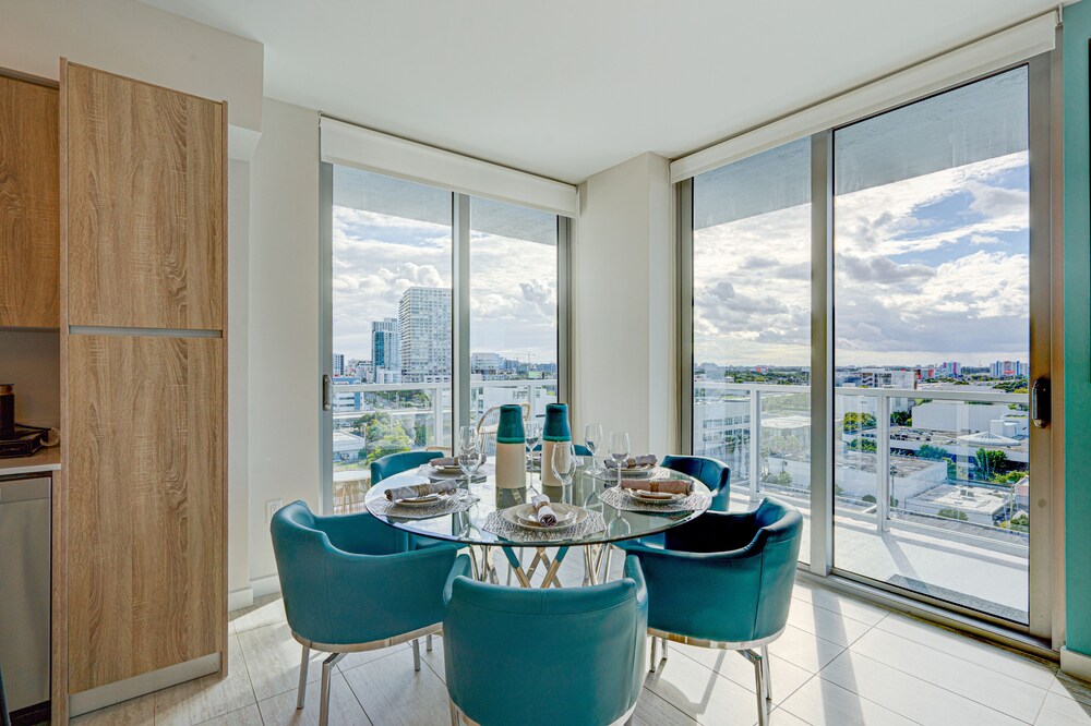 CH902 DESIGN DISTRICT, LUXURY PARADISE