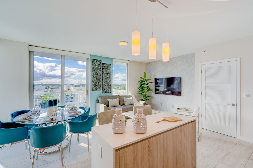 CH902 DESIGN DISTRICT, LUXURY PARADISE