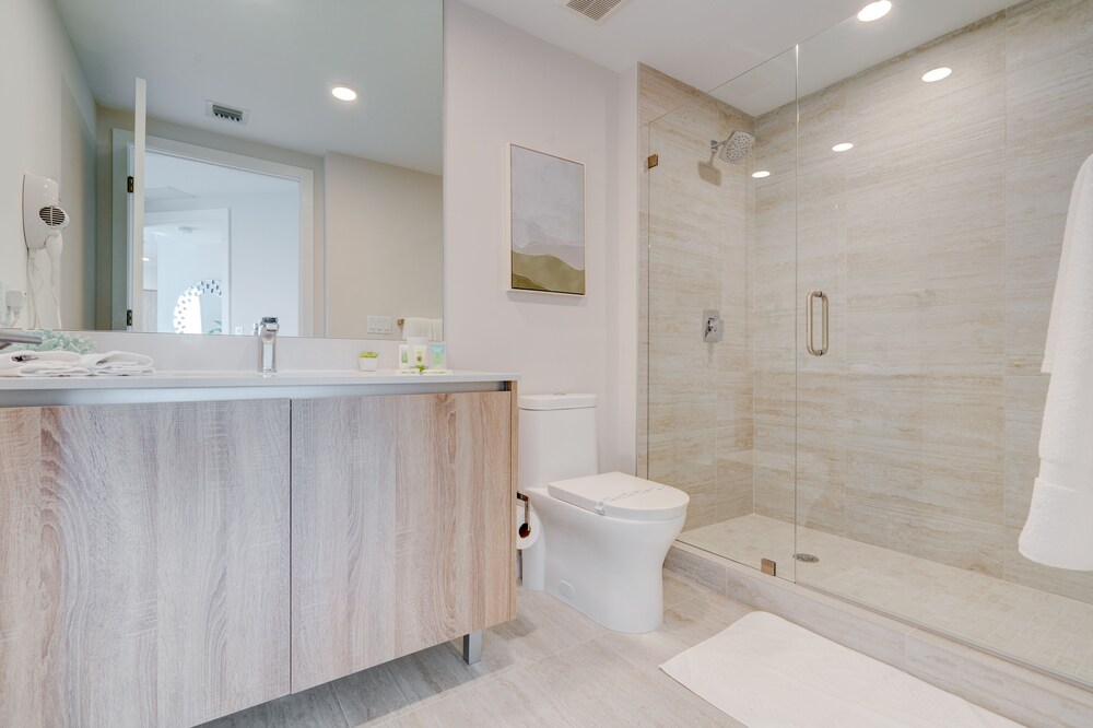 CH902 DESIGN DISTRICT, LUXURY PARADISE