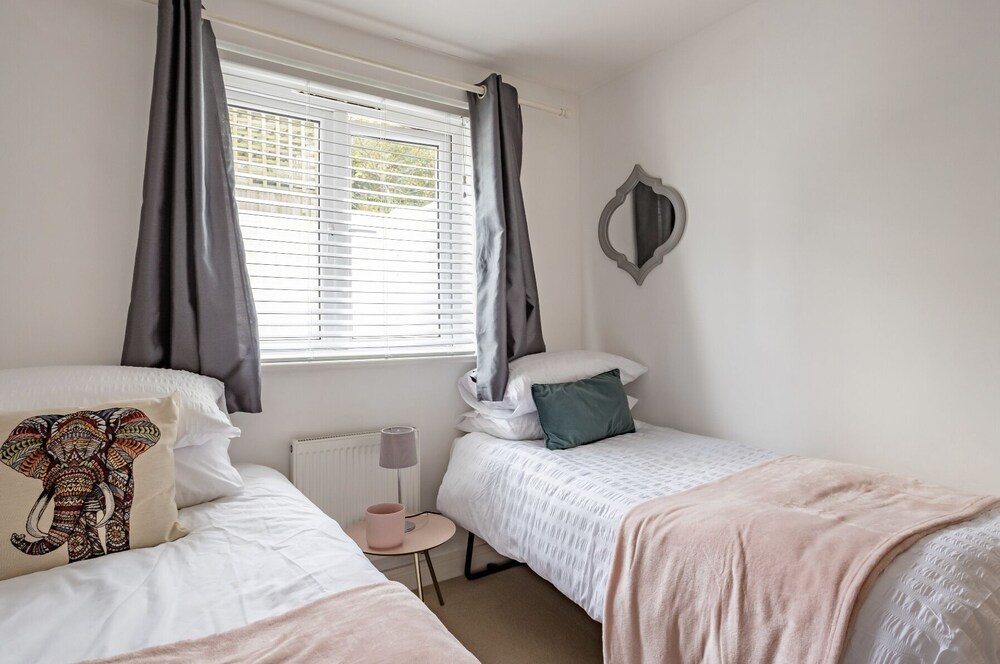 Stunning 2-bed Apartment in Newton Abbot