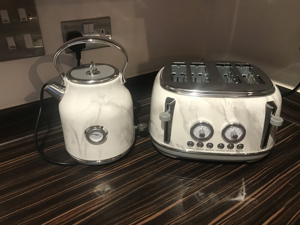 Stunning 2-bed Apartment in Newton Abbot