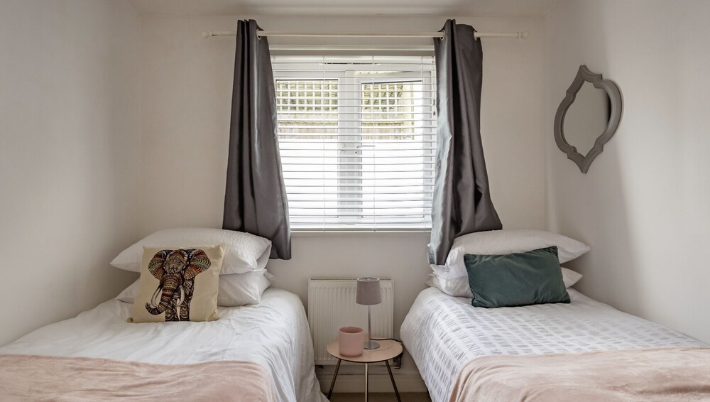 Stunning 2-bed Apartment in Newton Abbot