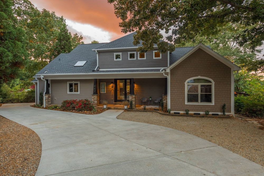 Channel Marker w/Optional Boat Rental