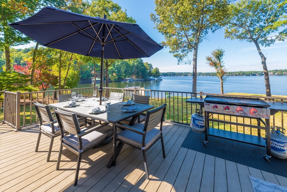 Channel Marker w/Optional Boat Rental