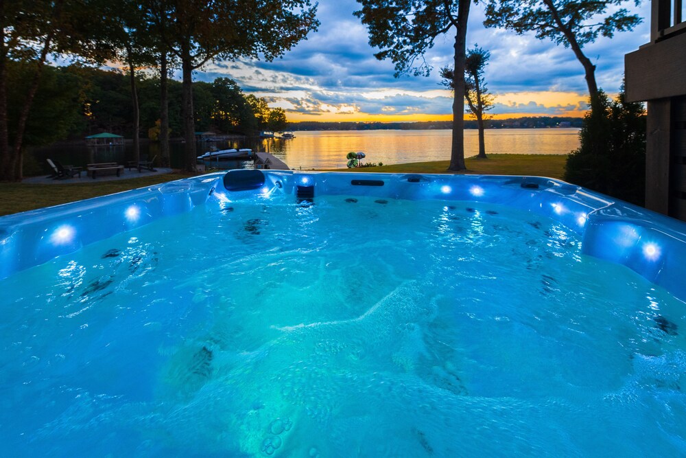 Channel Marker w/Optional Boat Rental