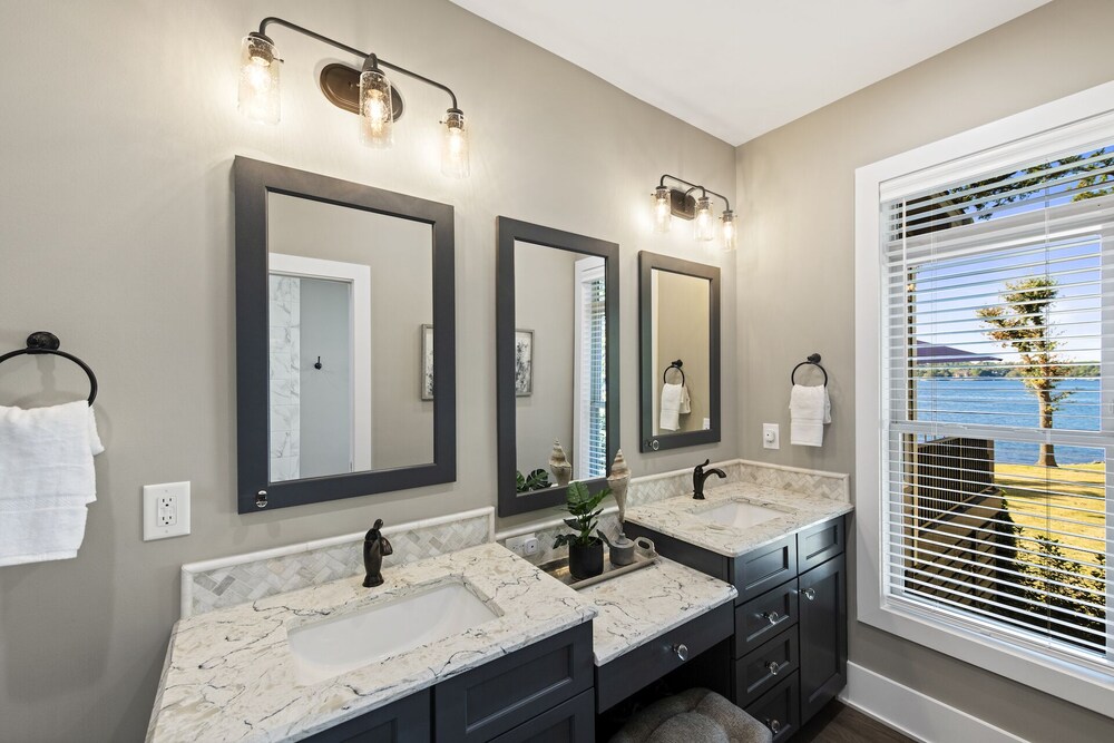 Channel Marker w/Optional Boat Rental