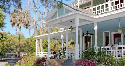 Camellia Rose Inn