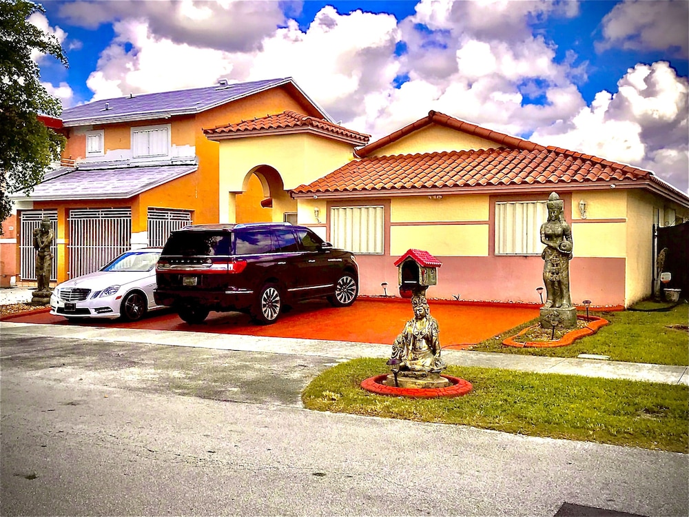 MIAMI VACATIONAL 20122 4BED-2BATH