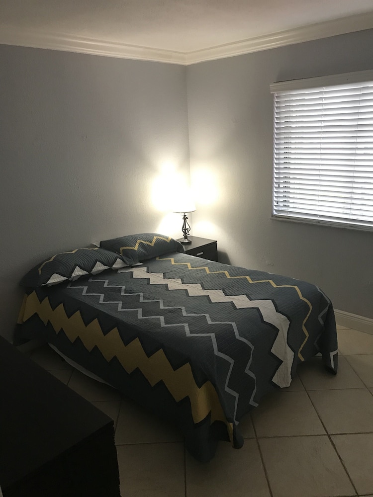 MIAMI VACATIONAL 20122 4BED-2BATH