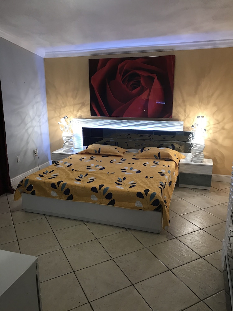 MIAMI VACATIONAL 20122 4BED-2BATH