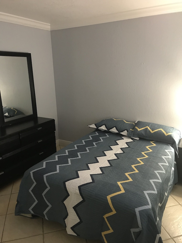 MIAMI VACATIONAL 20122 4BED-2BATH