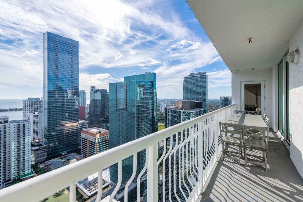 4309 the club  · PENTHOUSE Oceanview 4bedroom freeparking @brickell