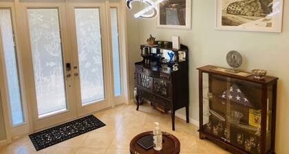Gulfport 5/5 Pool Free Wi-fi Parking House