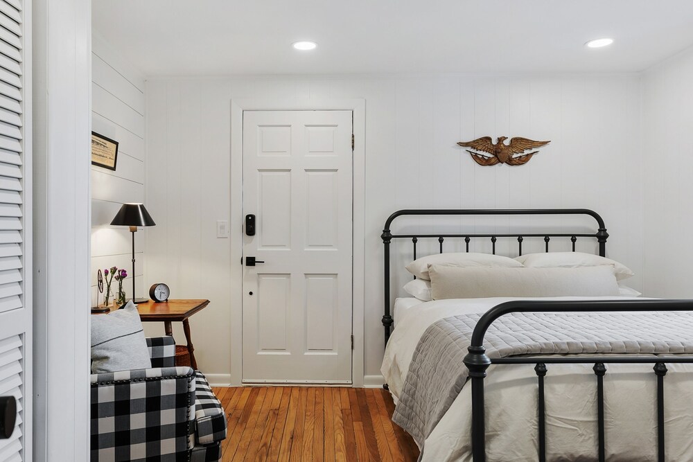 Newly Renovated Charming Little Leiper's Cottage Leipers Fork Vrbo