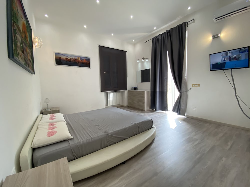 Apartment in the center of Neptune Nettuno Vrbo