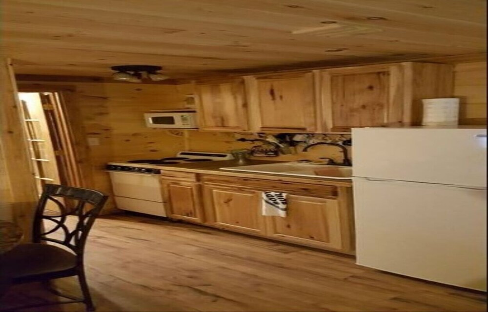 Ian’s Getaway, Hiking, motorcycle friendly, whitewater rafting, Casino,GSMRR!