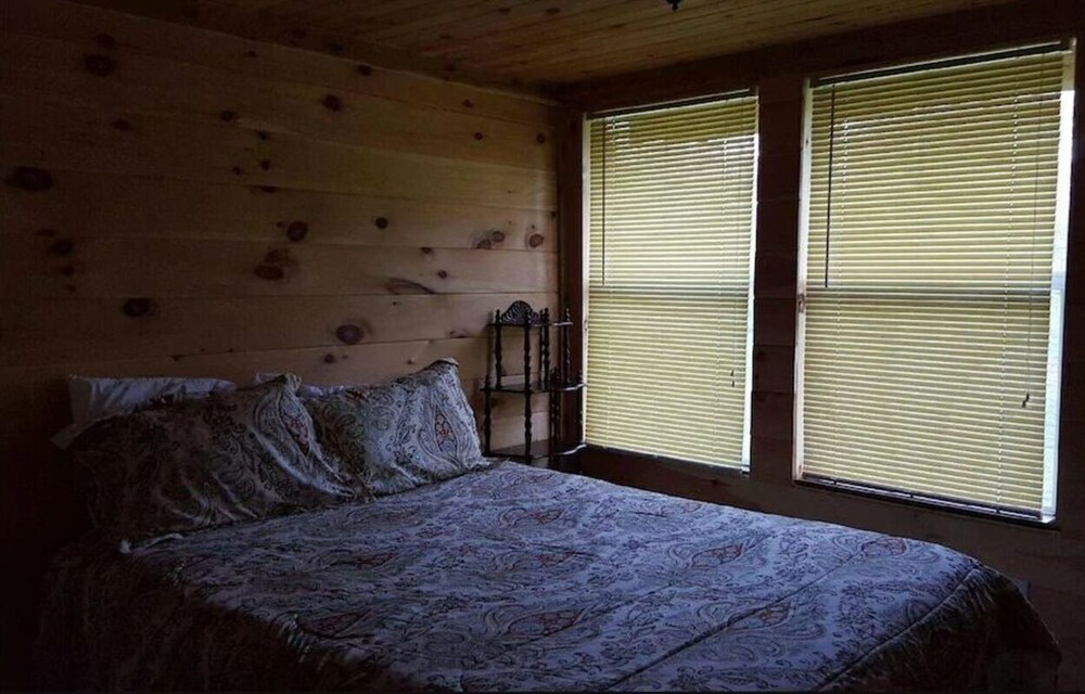 Ian’s Getaway, Hiking, motorcycle friendly, whitewater rafting, Casino,GSMRR!