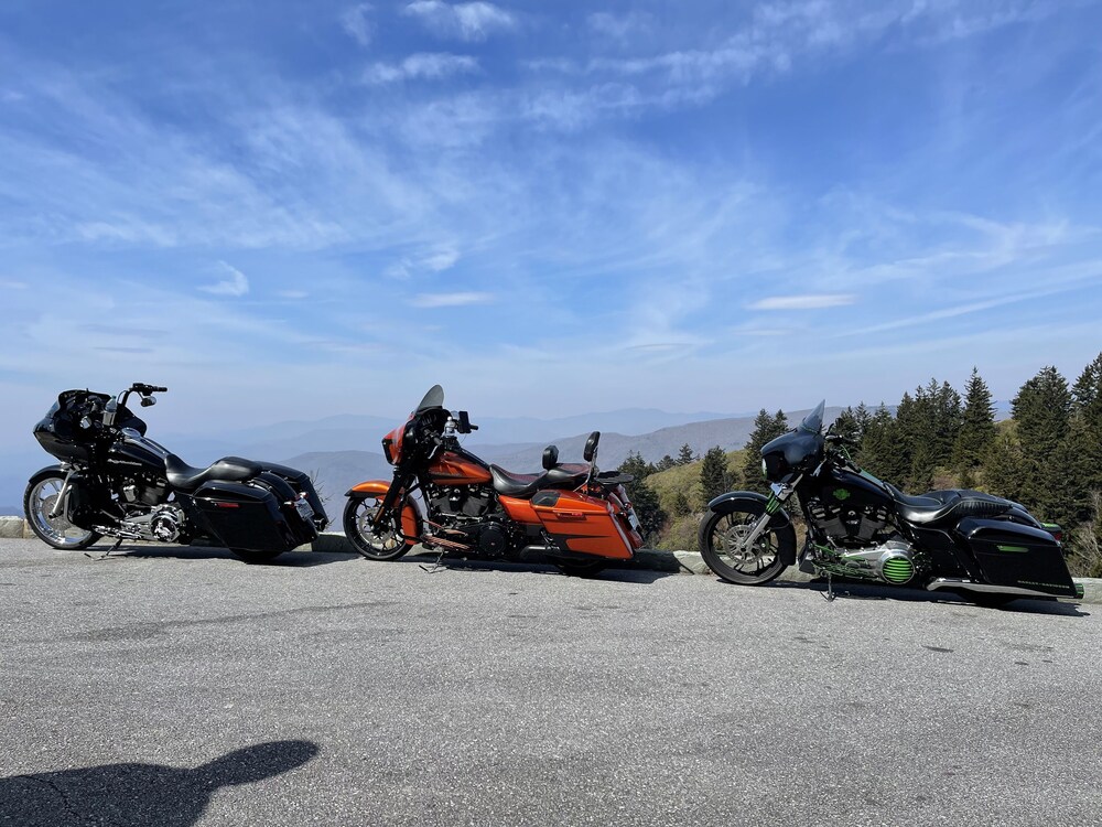 Ian’s Getaway, Hiking, motorcycle friendly, whitewater rafting, Casino,GSMRR!