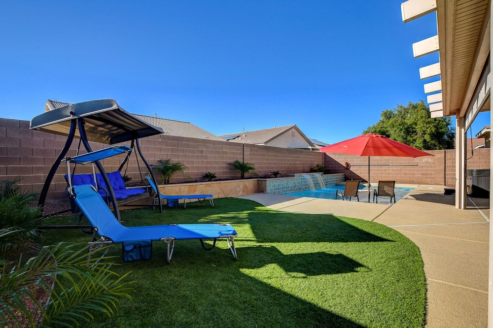 Unique Home, Pool, Hot Tub & Game Room