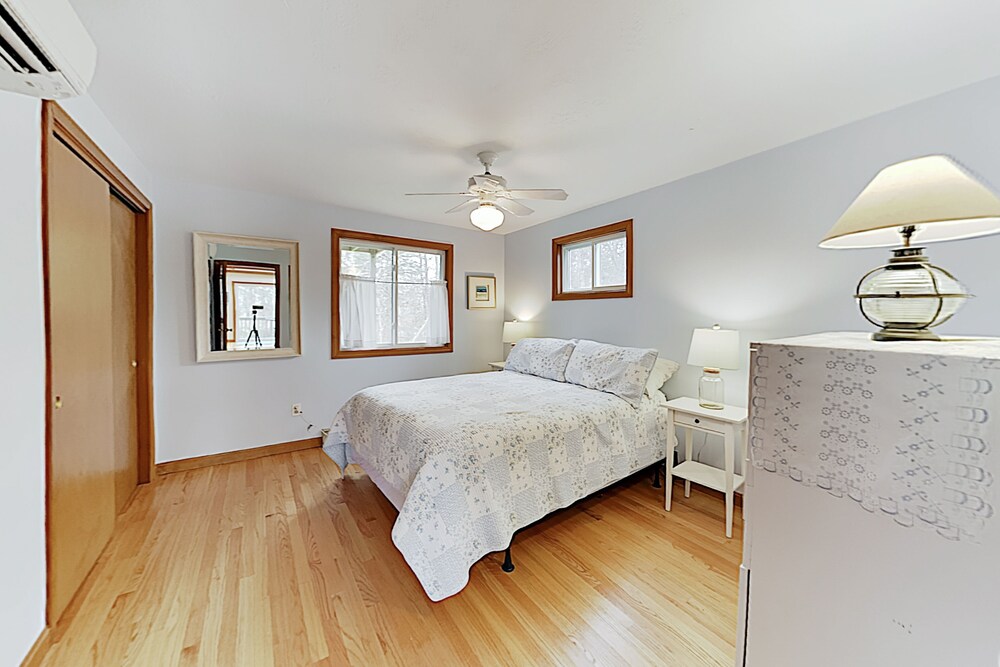 Charming Home with Deck, Screened Porch, Private Balcony, Near Beaches