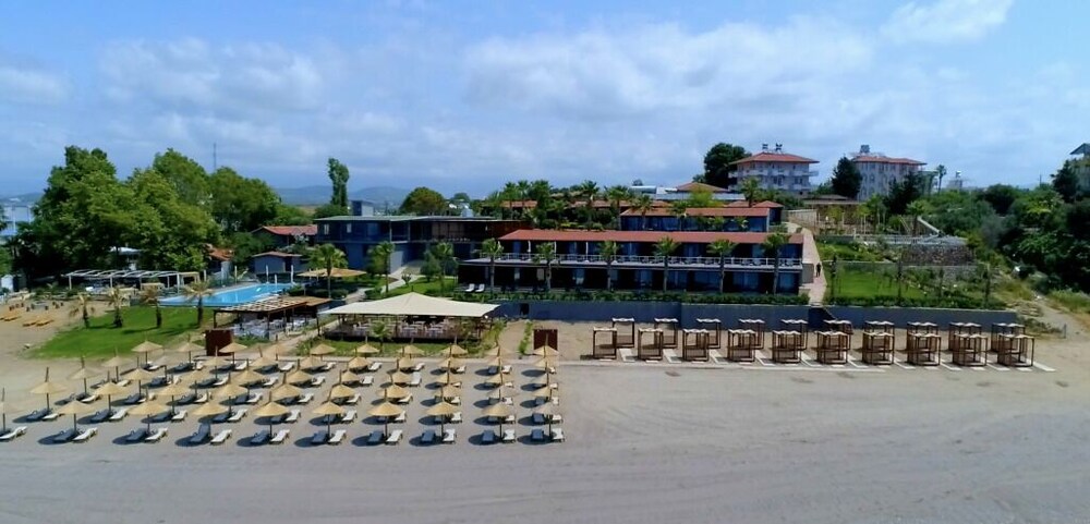 Adora Calma Beach Hotel