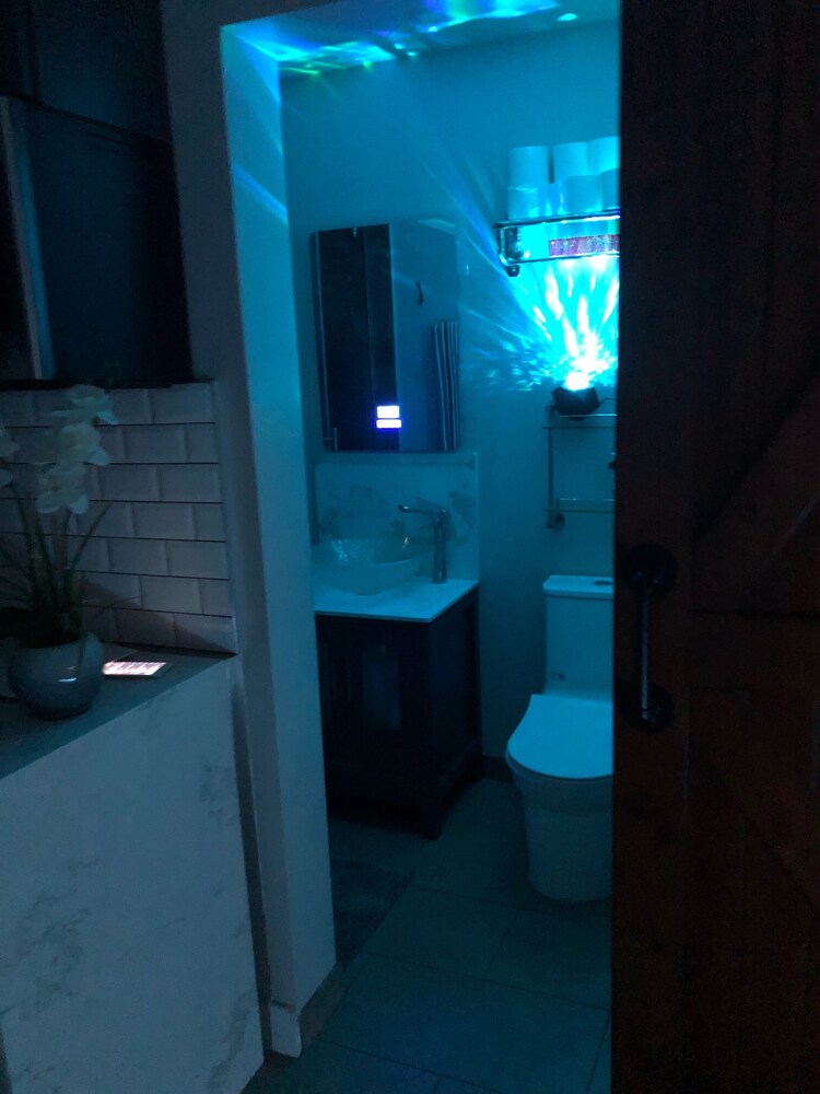 LED LIGHT CONDO ON LAS VEGAS STRIP