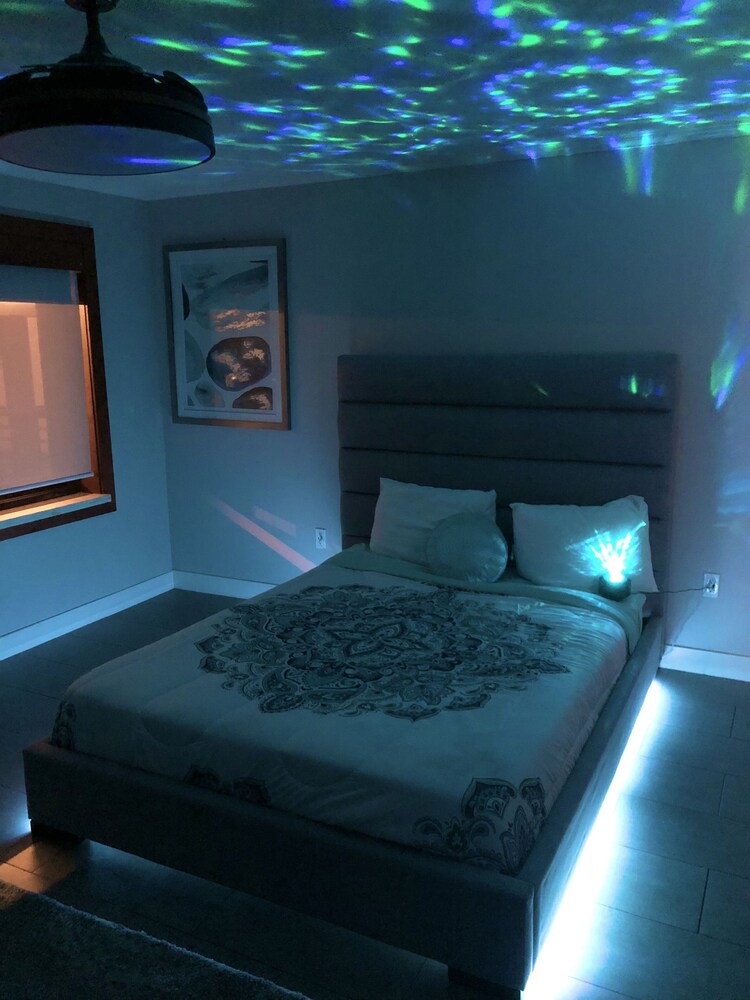 LED LIGHT CONDO ON LAS VEGAS STRIP