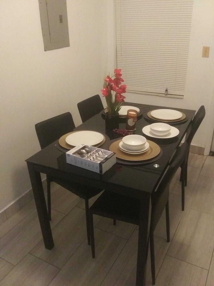 Spacious newly renovated apartment in North Miami