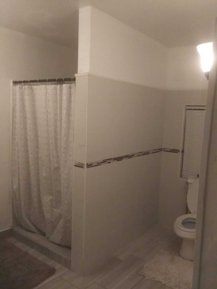 Spacious newly renovated apartment in North Miami