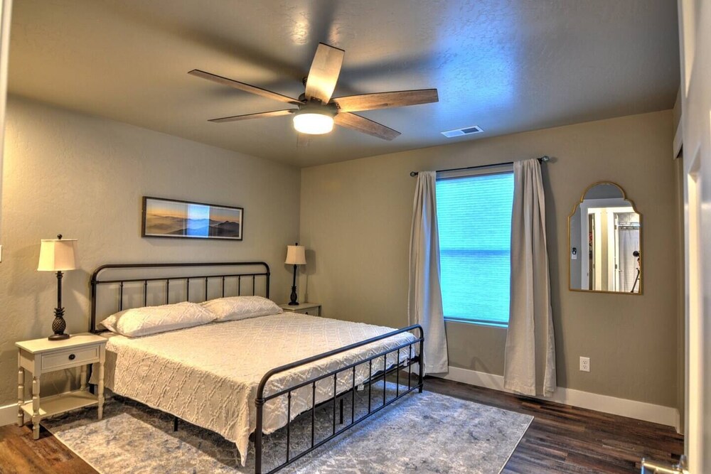 Downtown Cottage on White w/private HOT TUB Grand Junction Vrbo