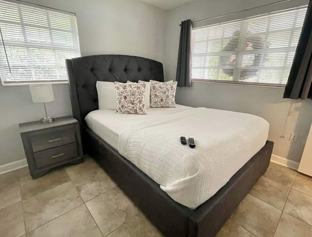 Your Perfect Island Oasis Awaits! Heated Pool!