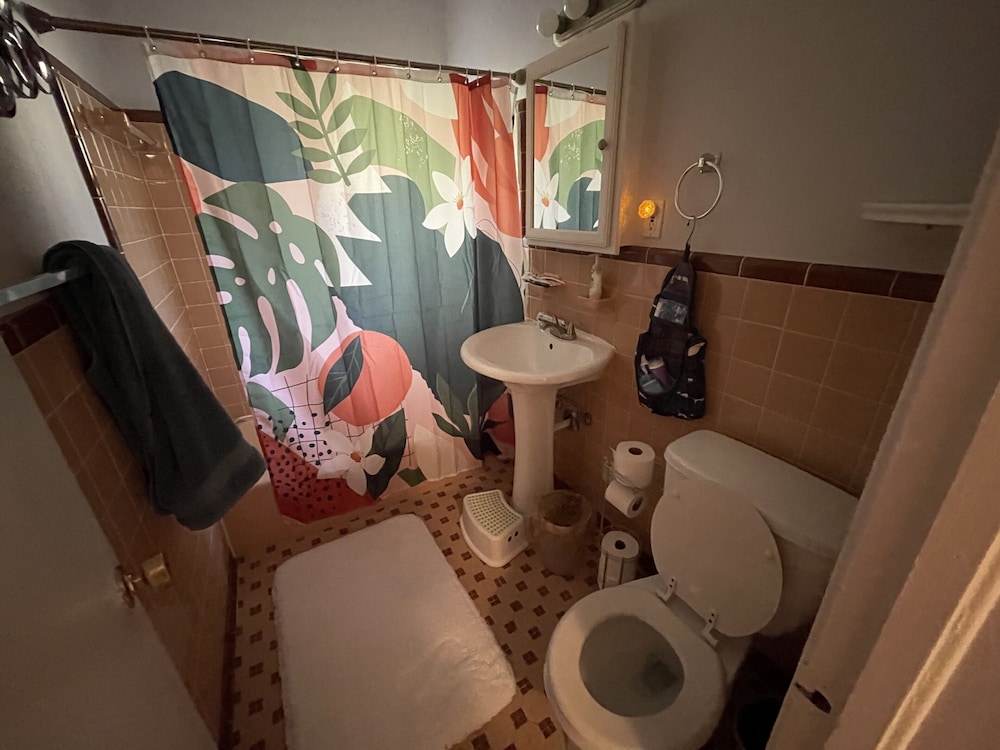 Your Perfect Island Oasis Awaits! Heated Pool!